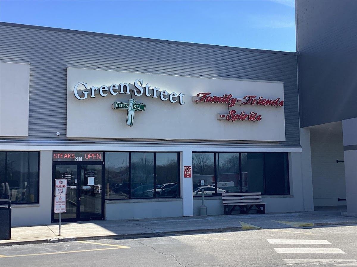 Green Street Pub & Eatery