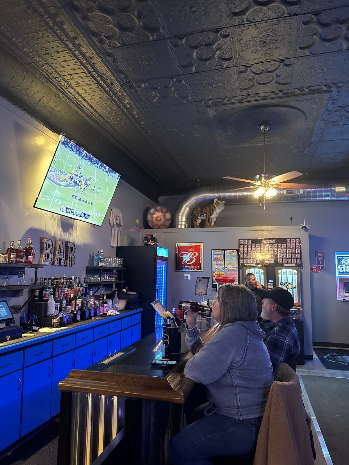 Jonesy’s Bar & Grill