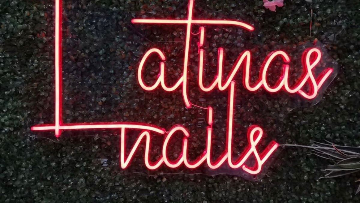 Latinas nails