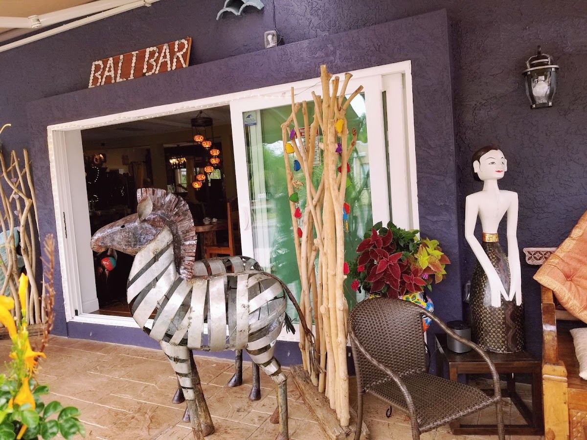BALIBAR Wines & Grinds