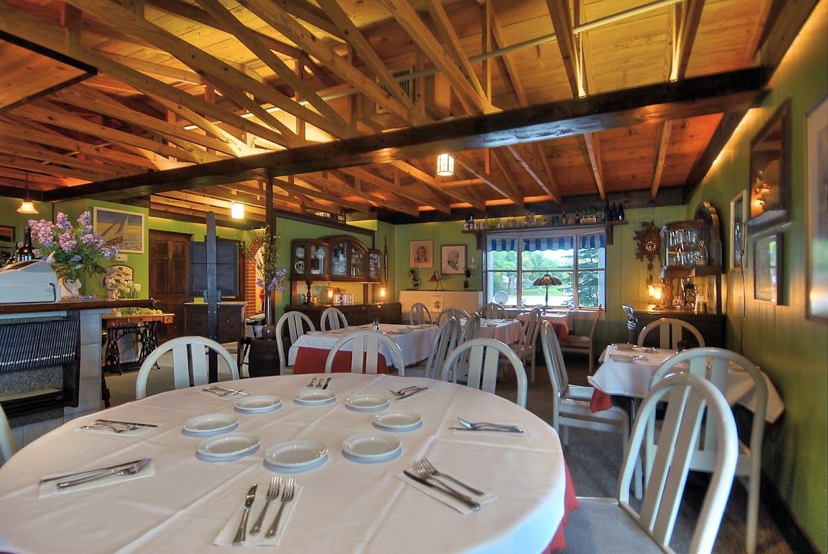 Cafe Coconut Cove