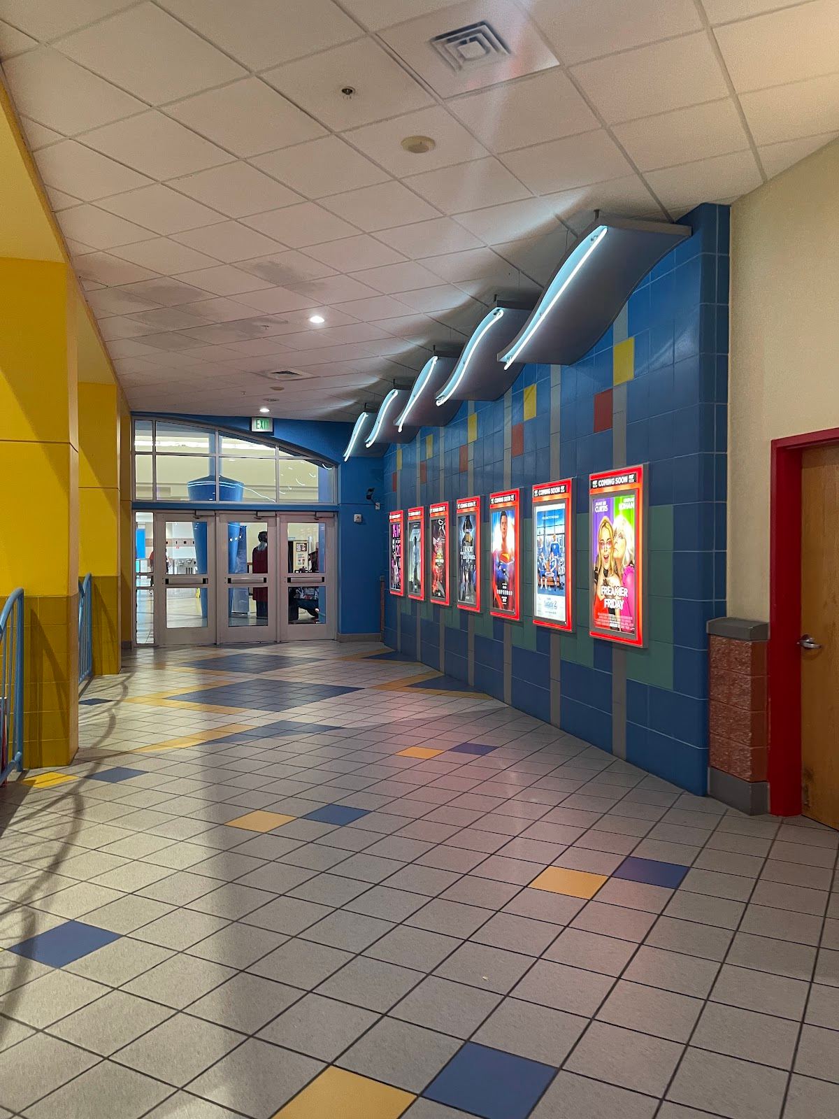 GQT Merritt Square 16 IMAX