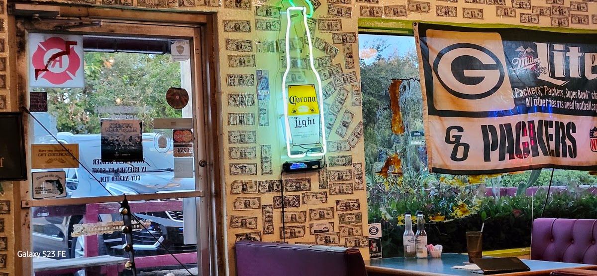 La Cantina