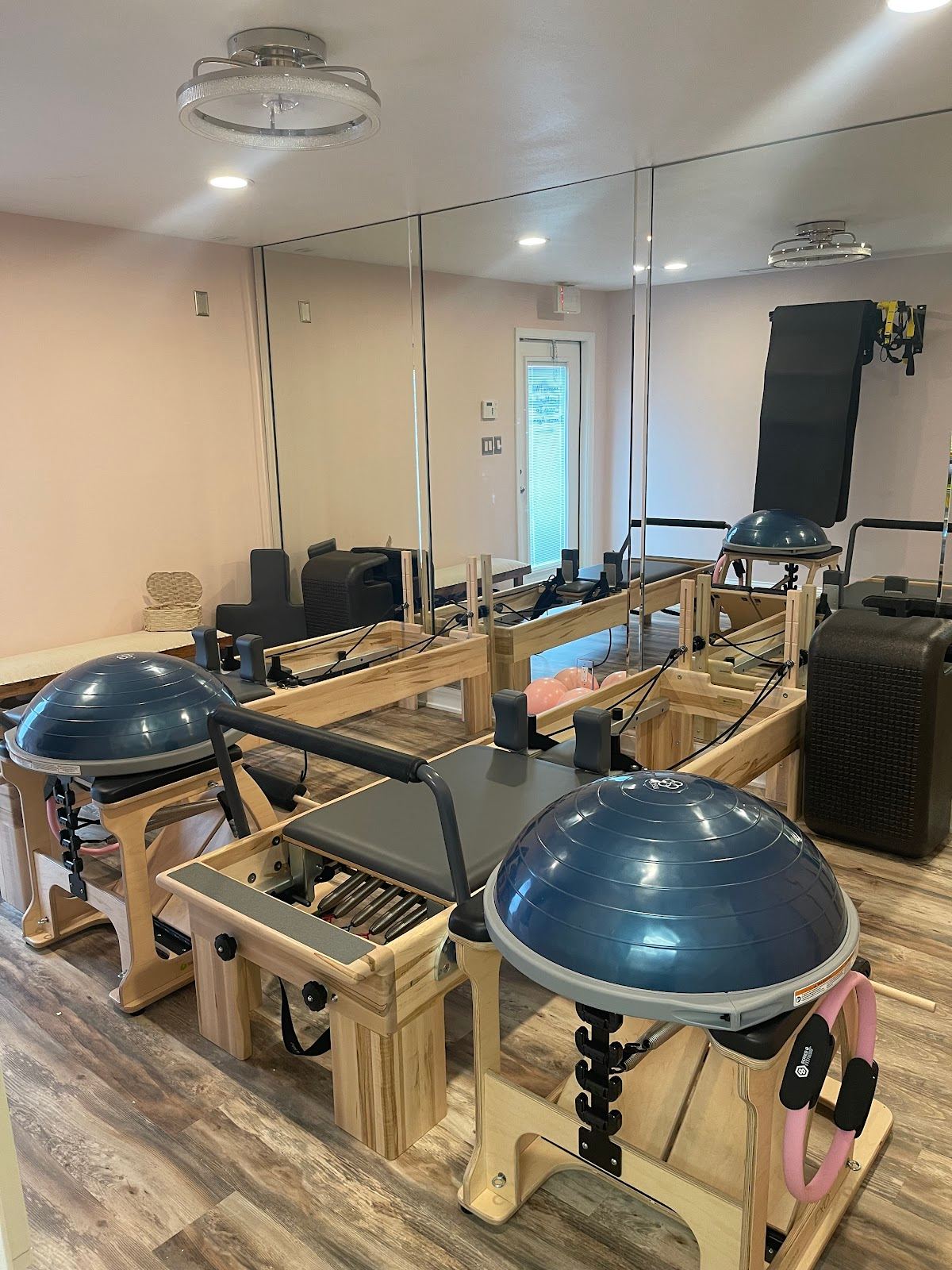 Pilafly Pilates Studio