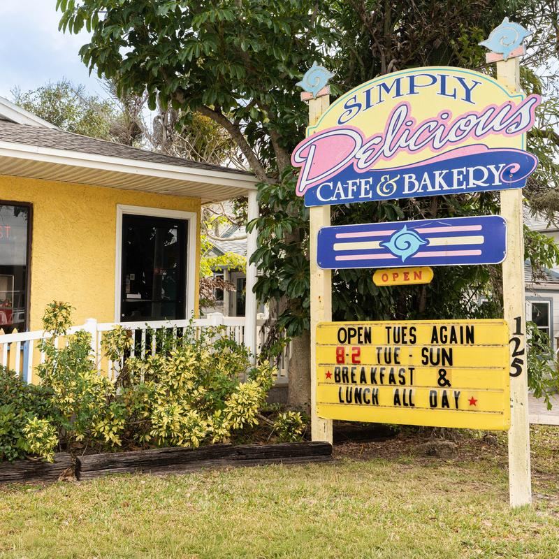 Simply Delicious Cafe & Bakery