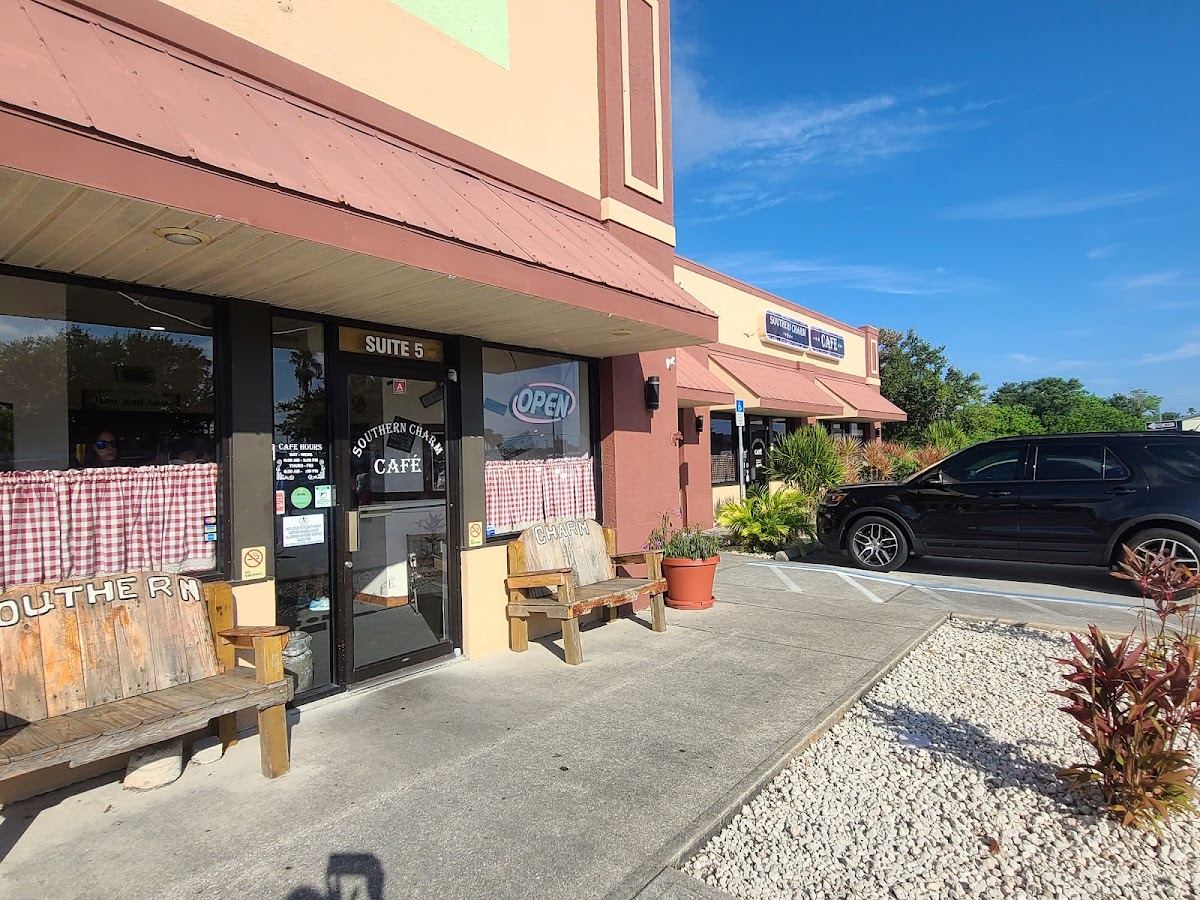 Southern Charm Cafe