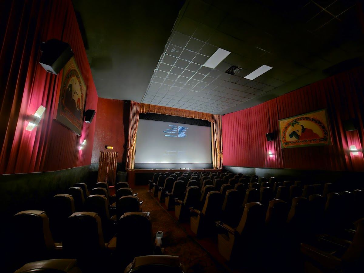 Bogar Theatre