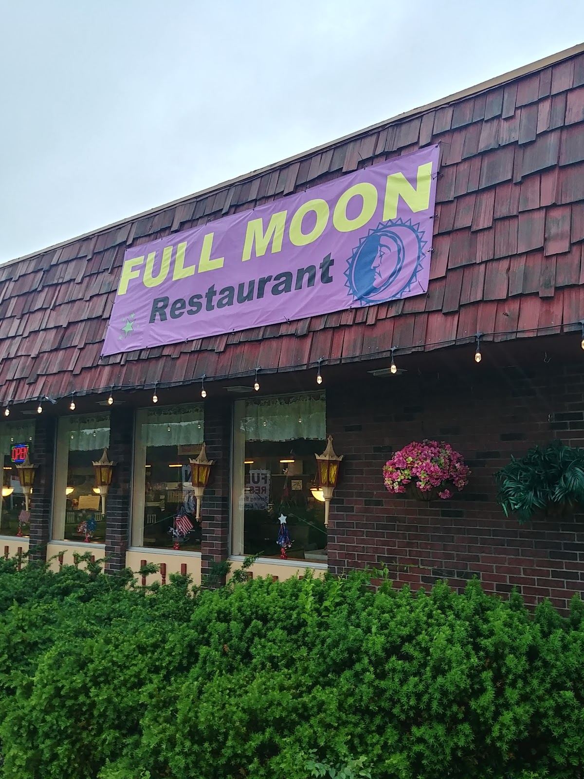 Full Moon Restaurant