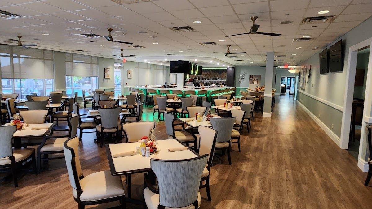 Herons Nest Club Dining at Herons Glen Golf & Country Club