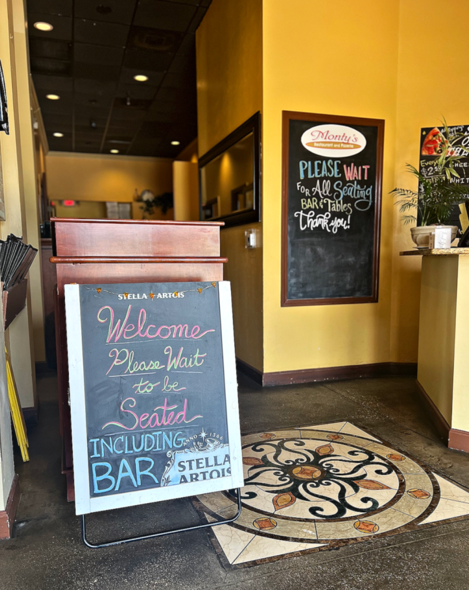 Monty's Restaurant & Pizzeria