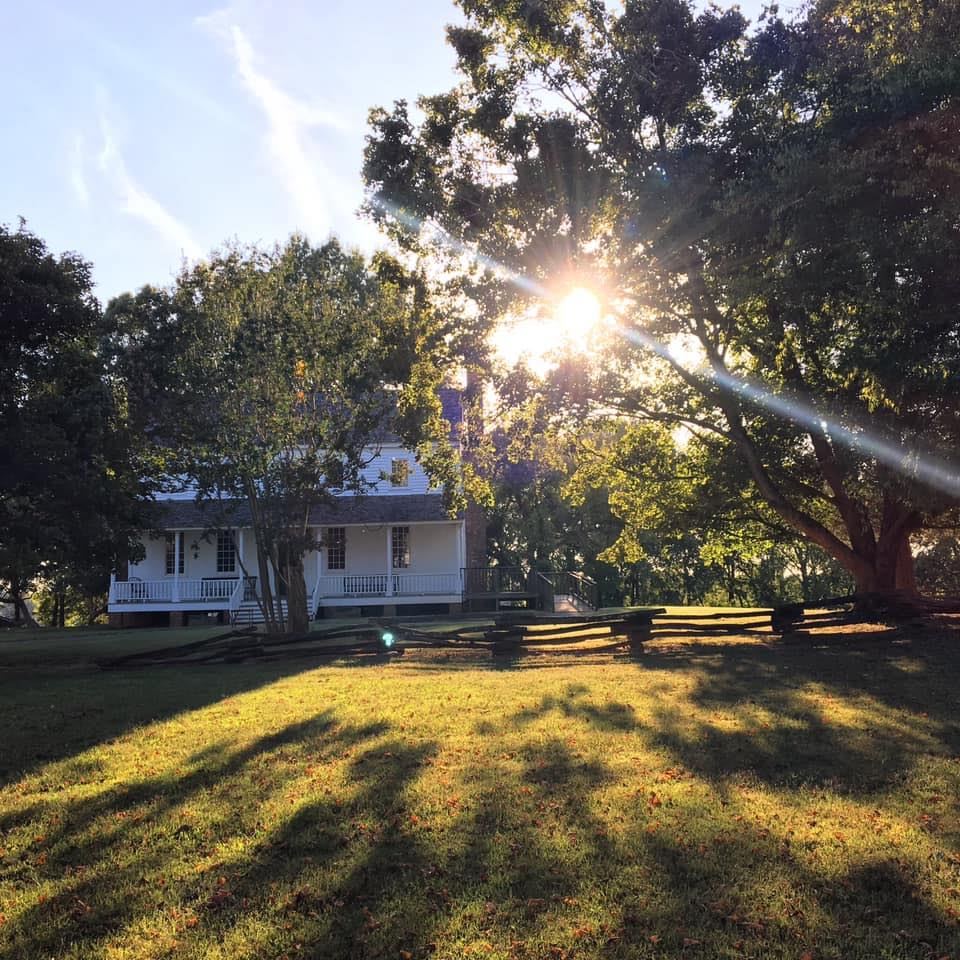 House-In-the-Horseshoe