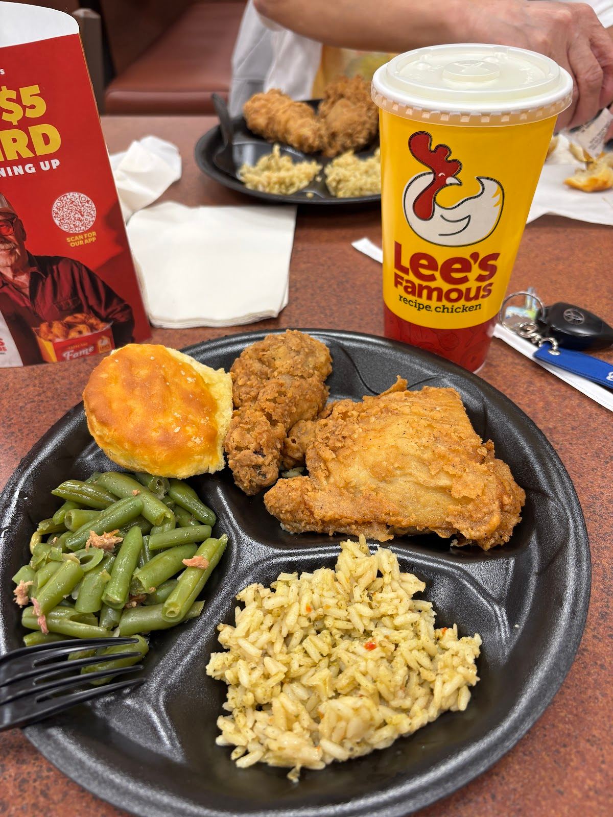 Lee's Famous Recipe Chicken