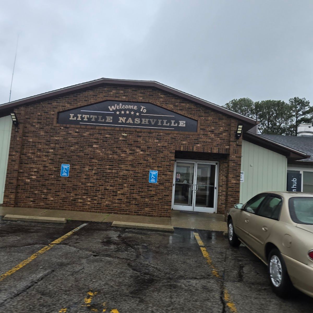 Little Nashville Family Restaurant