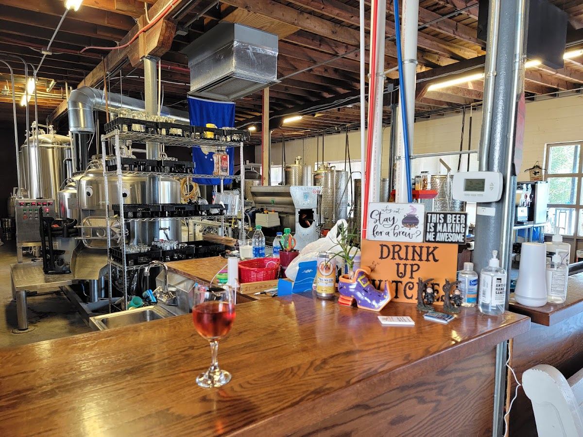 2 Witches Winery & Brewing Company