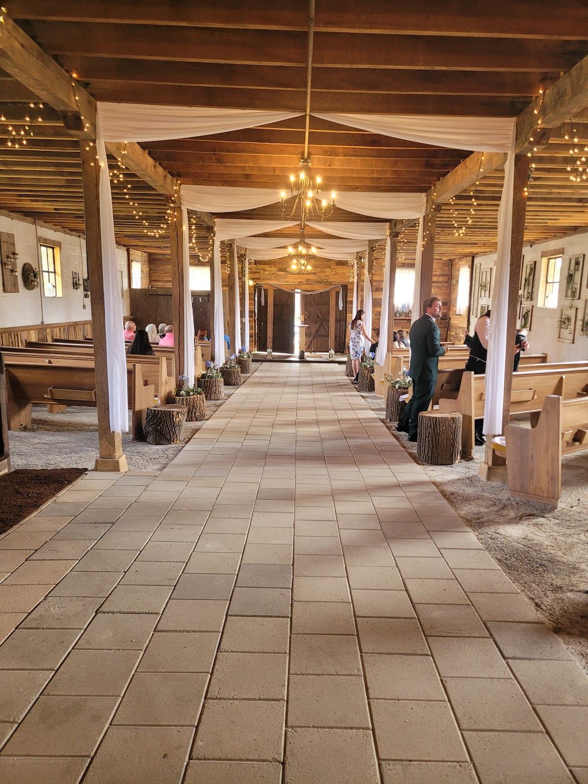 Axton Lodge the Pines