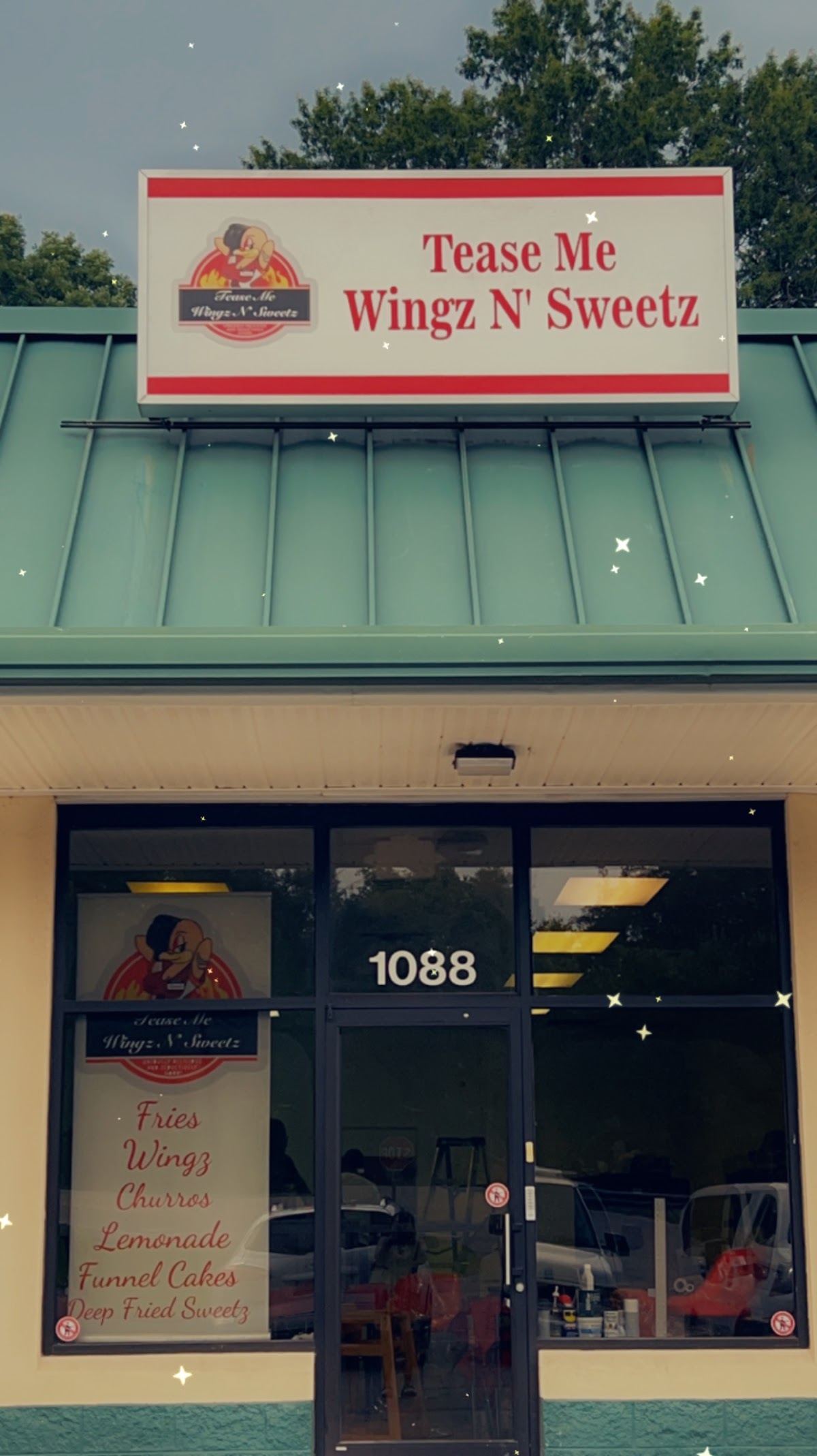 Tease Me Wingz N’ Sweetz