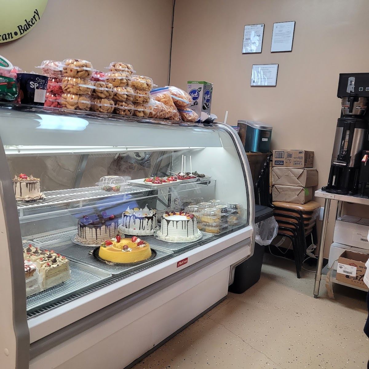 Zocalo Deli Mexican Bakery