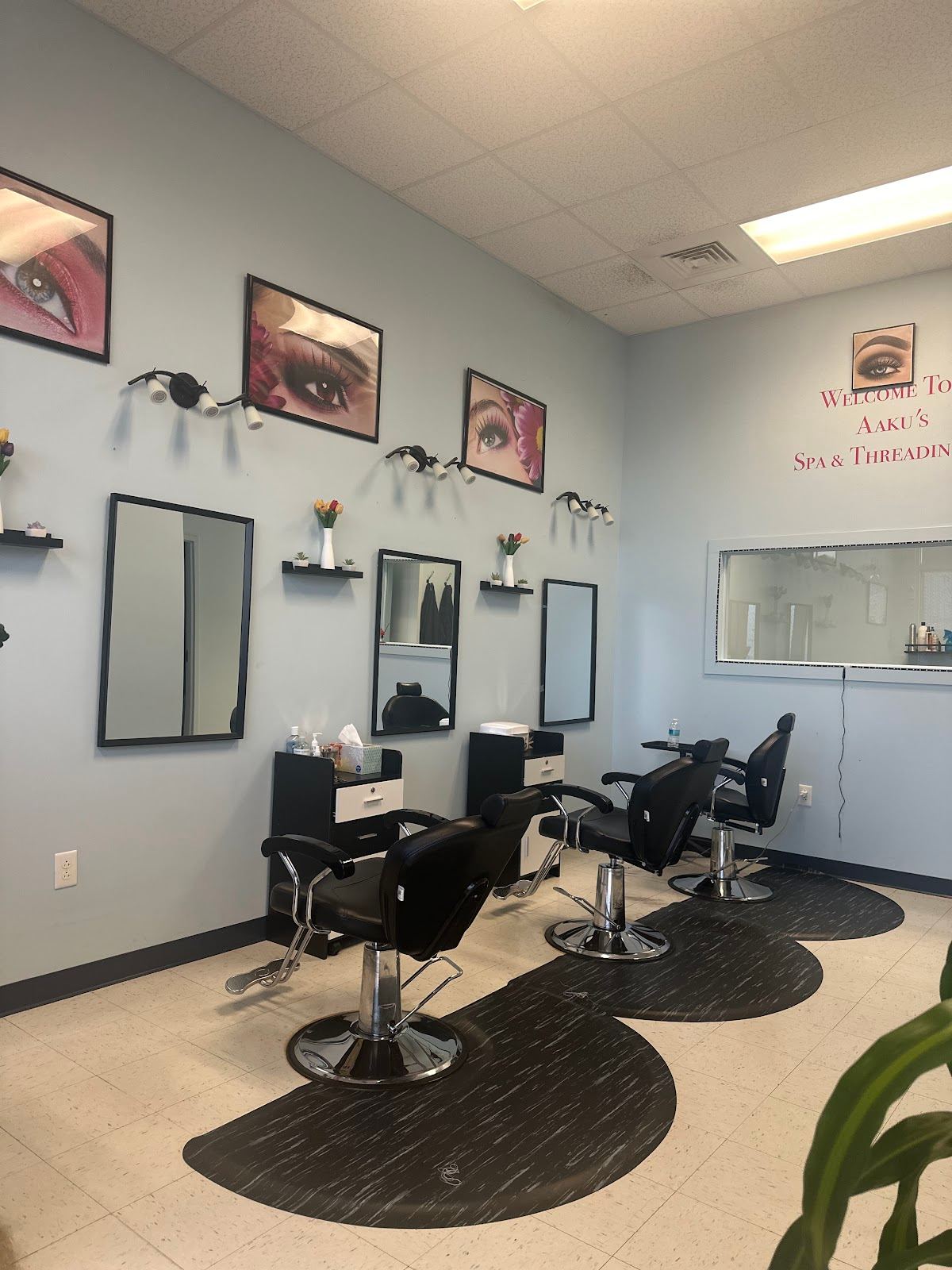Aaku’s Spa & Threading