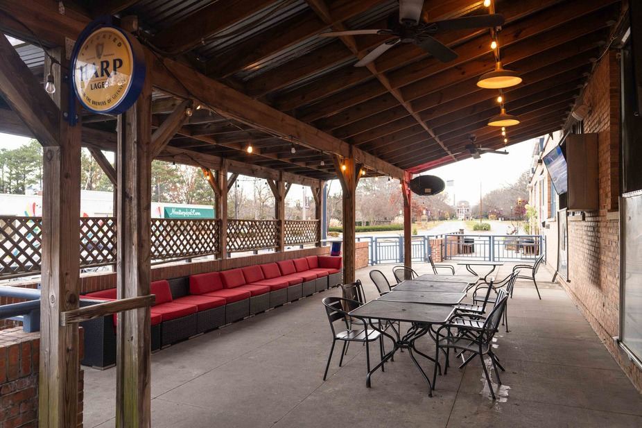 Brickhouse Sports Bar & Grill