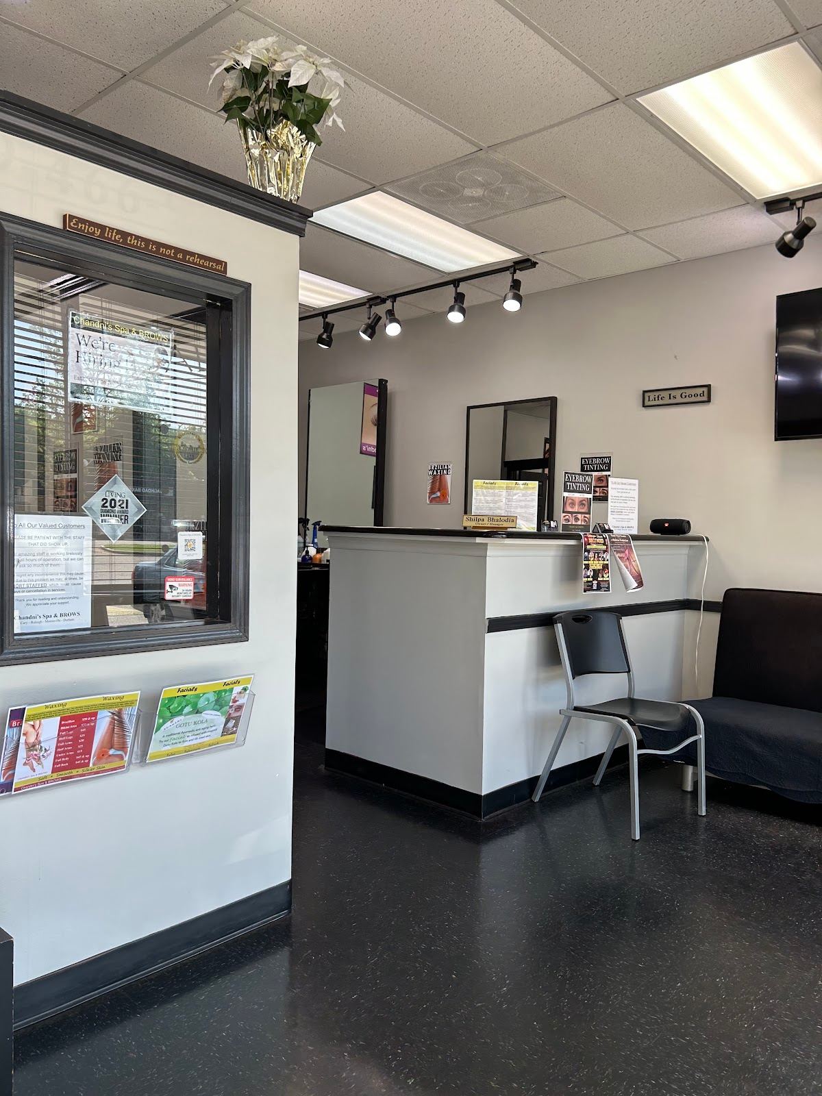 Chandni's Spa & Salon