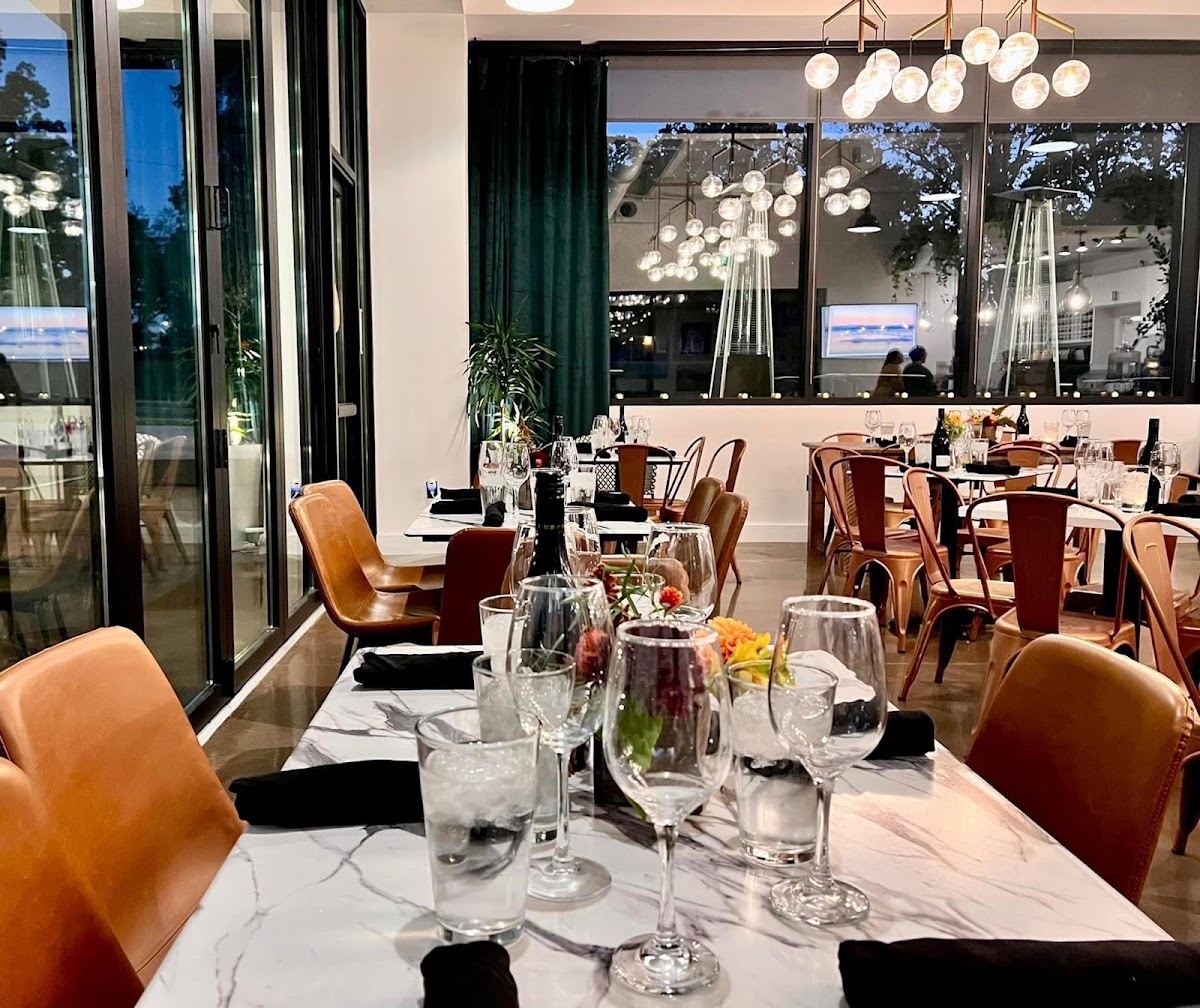 Coco Bistro & Bar