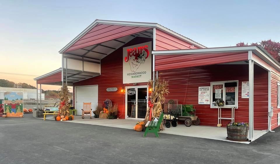 Jean's Neighborhood Market/Ragan & Holly's Pumpkin Patch