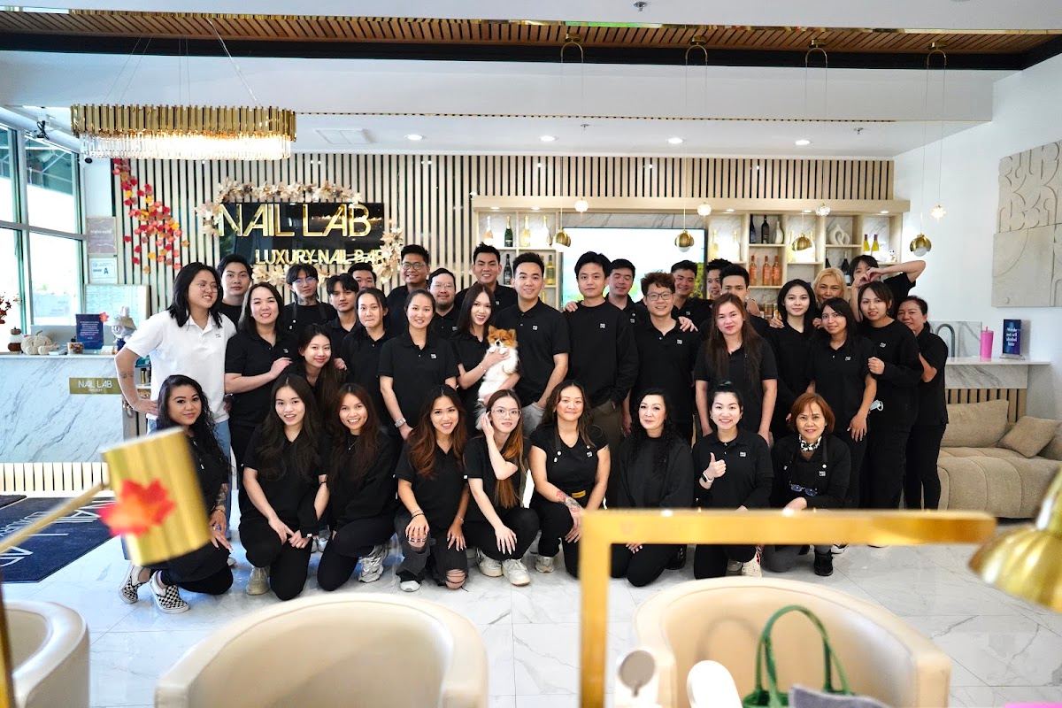 NAIL LAB - Luxury Nail Bar