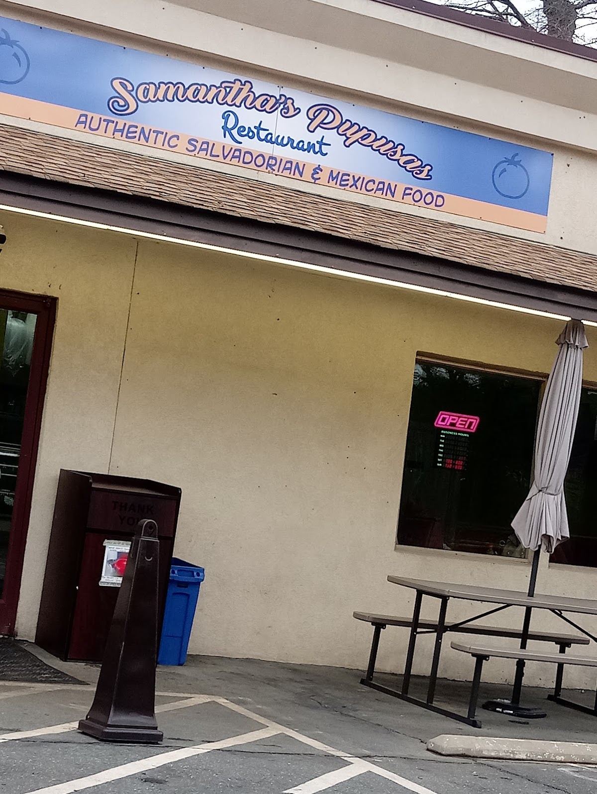 Samantha's Pupusas