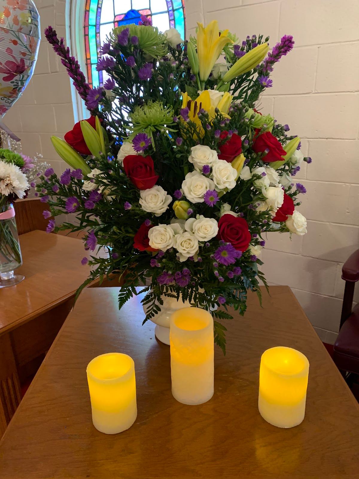UNIQUE FLORAL DESIGN & RENTAL