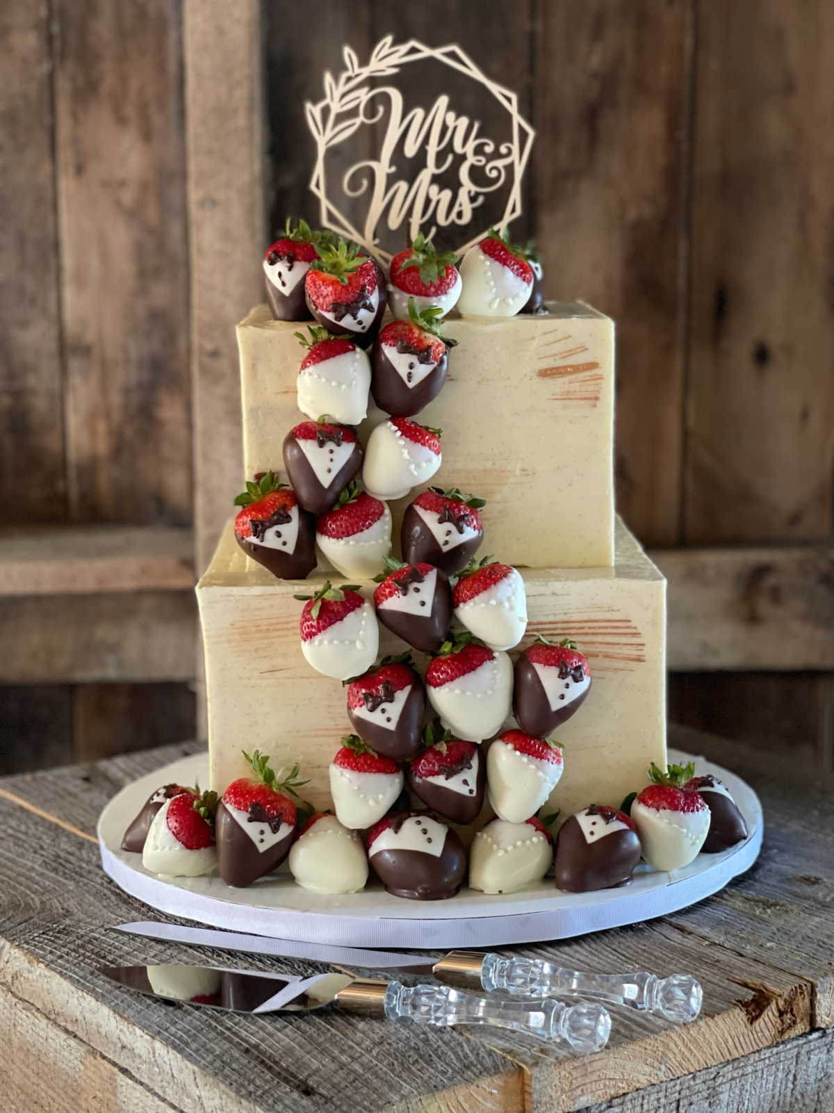 Designed by Daddy Custom Cakery