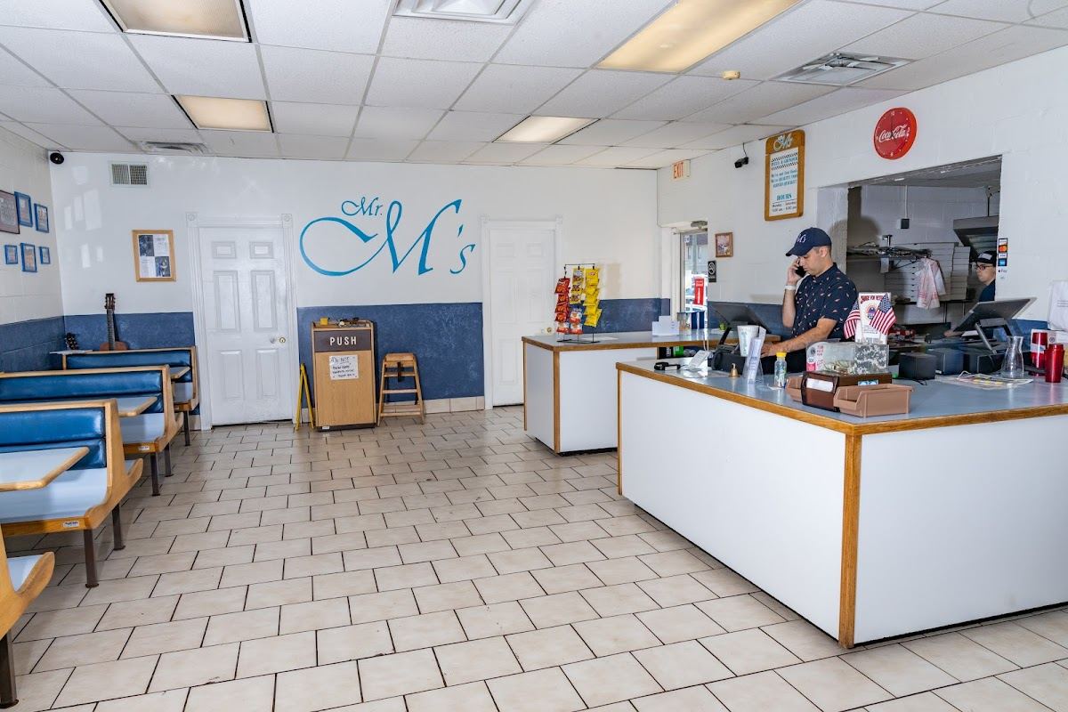 Mr. M's Pizza & Grinders