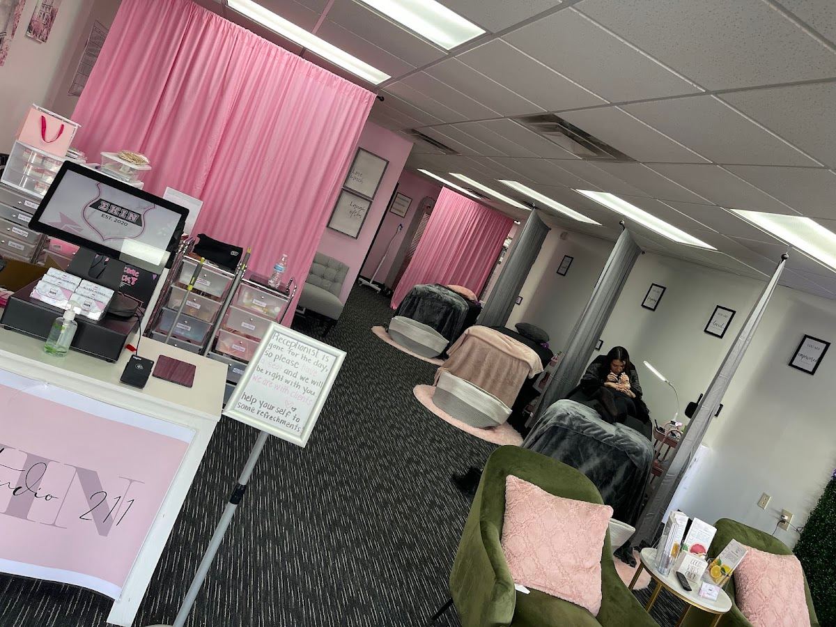 Skin Studio 211 West Lansing