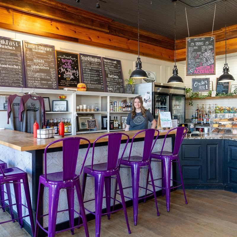 Curtsy's Café & Burger Bar