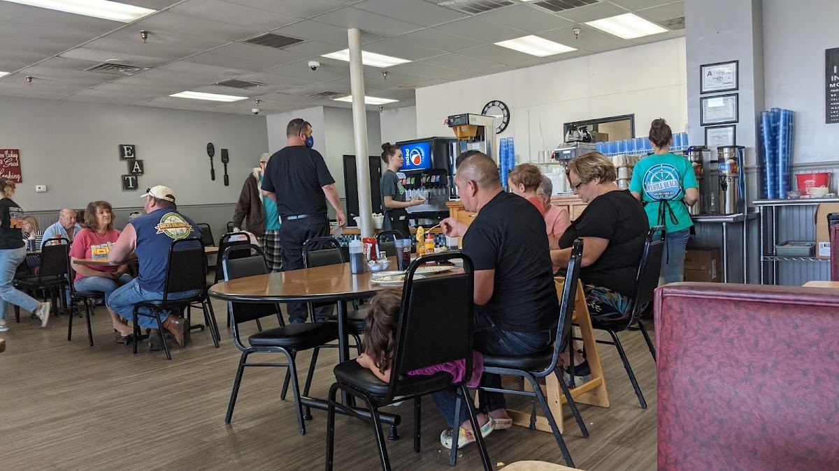 HomeTown Cafe