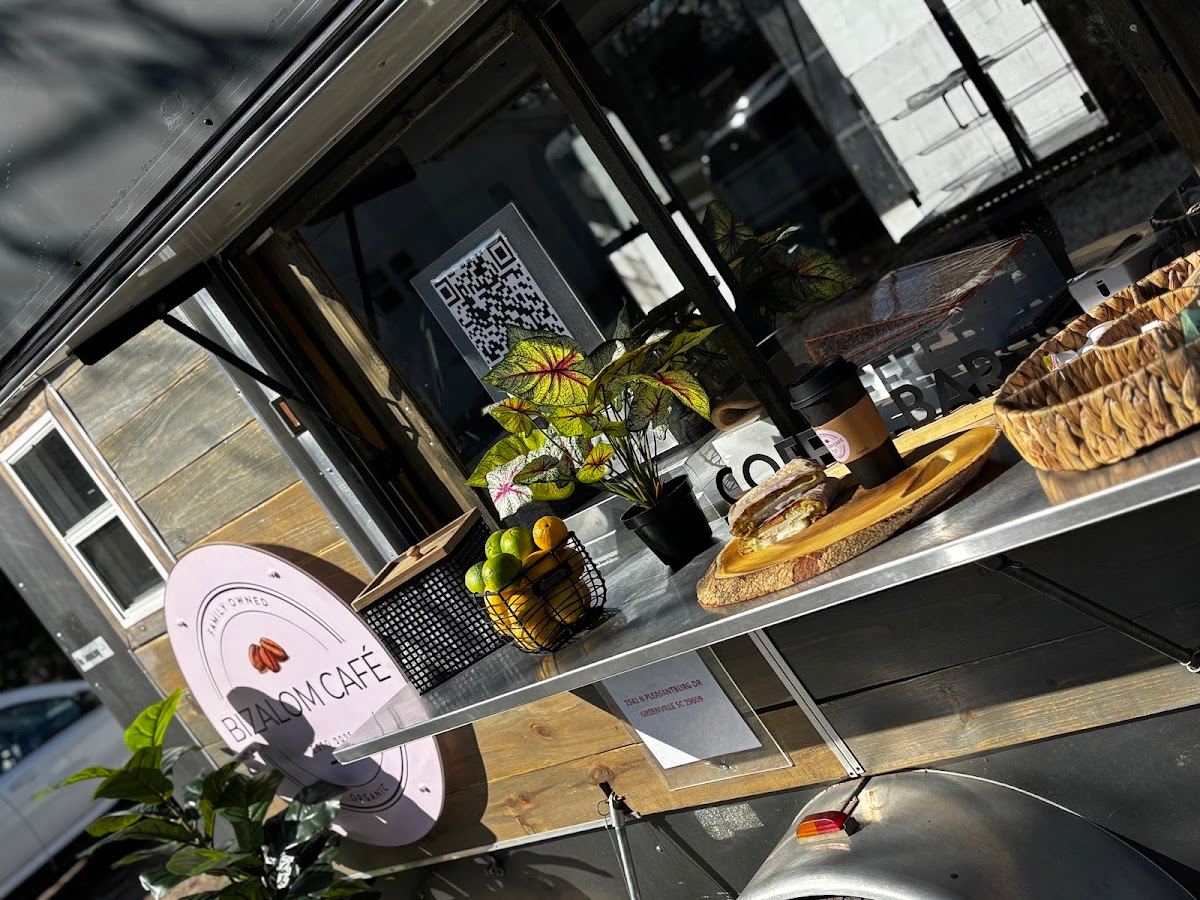Bizalom Café
