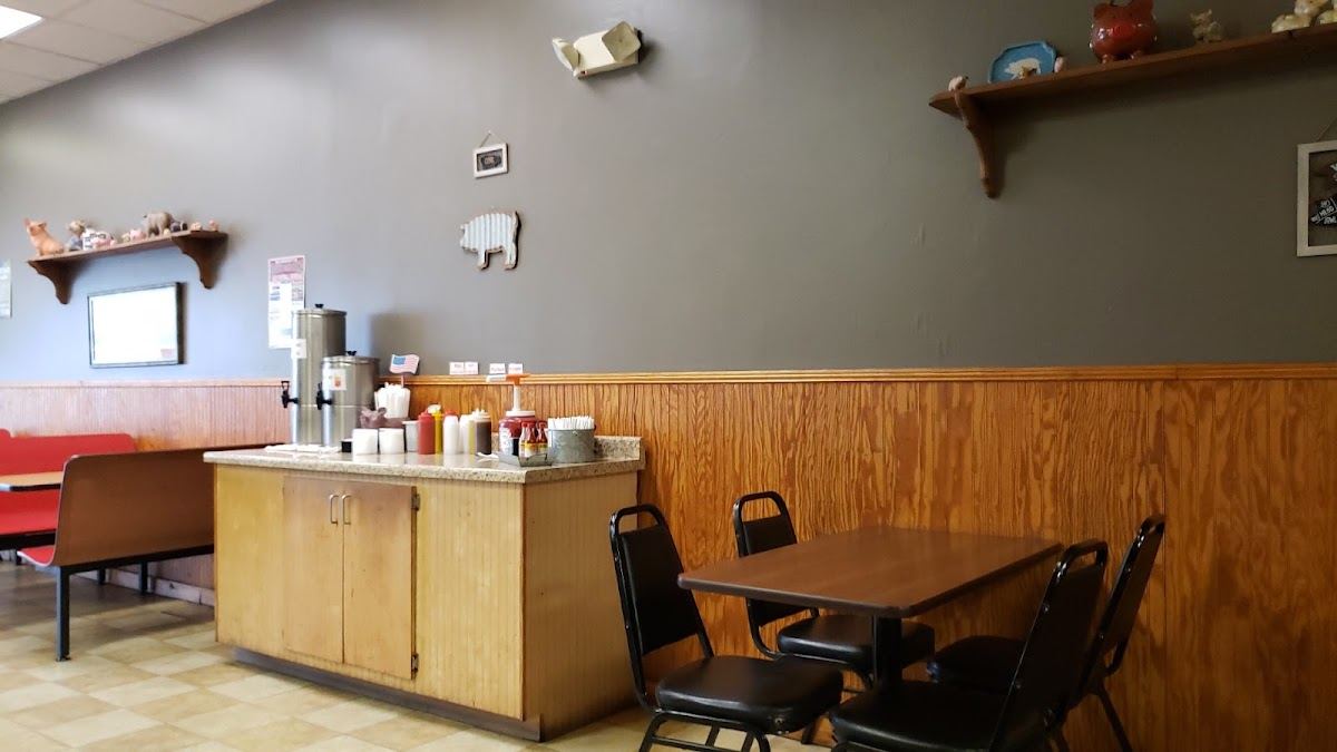 Little Pigs Bar-B-Q