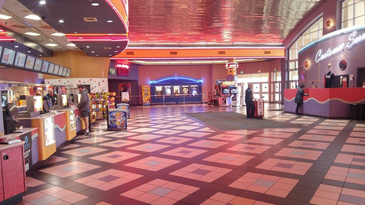 Regal Hollywood - Greenville