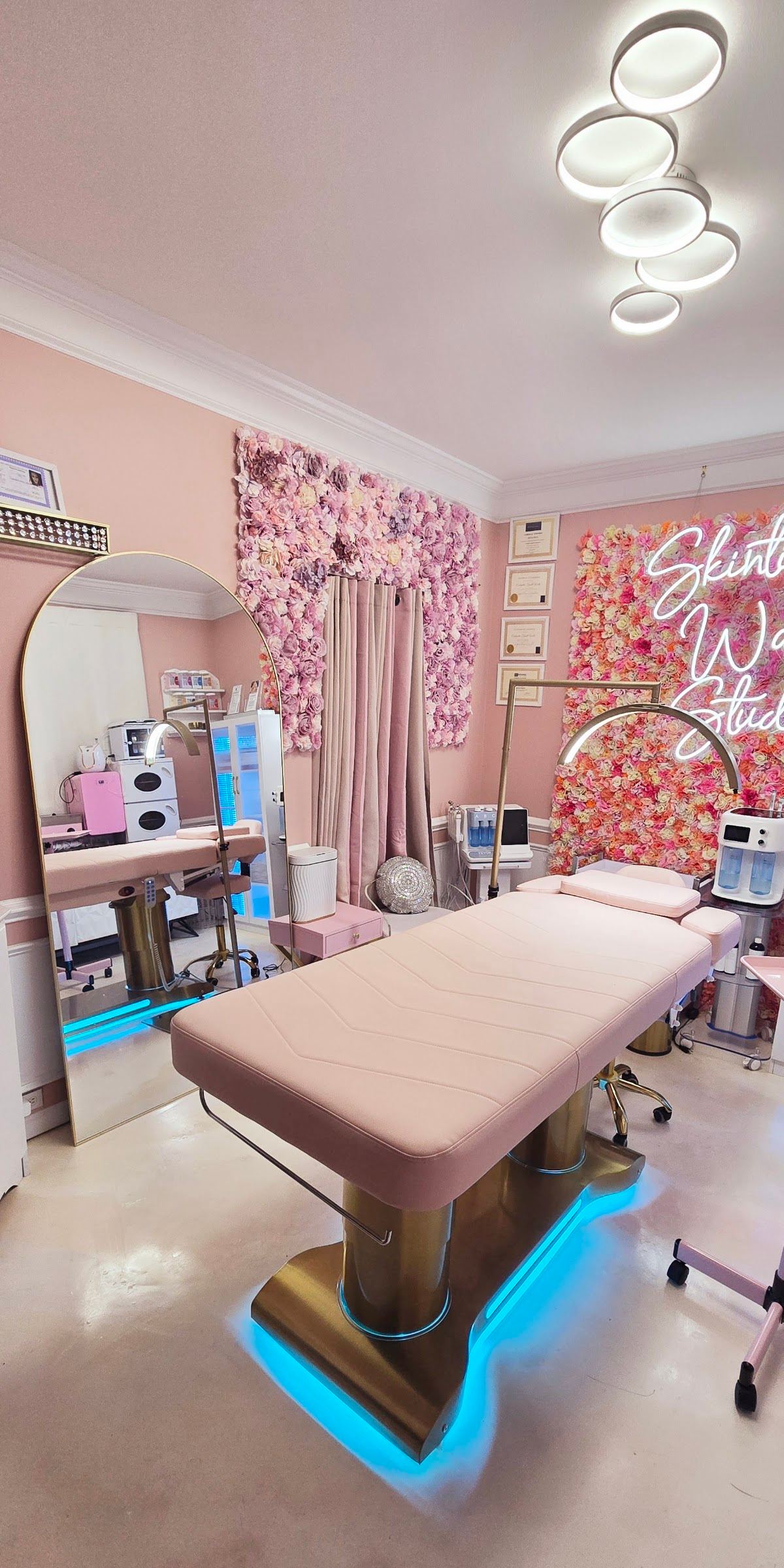 Skintique Wax Studio