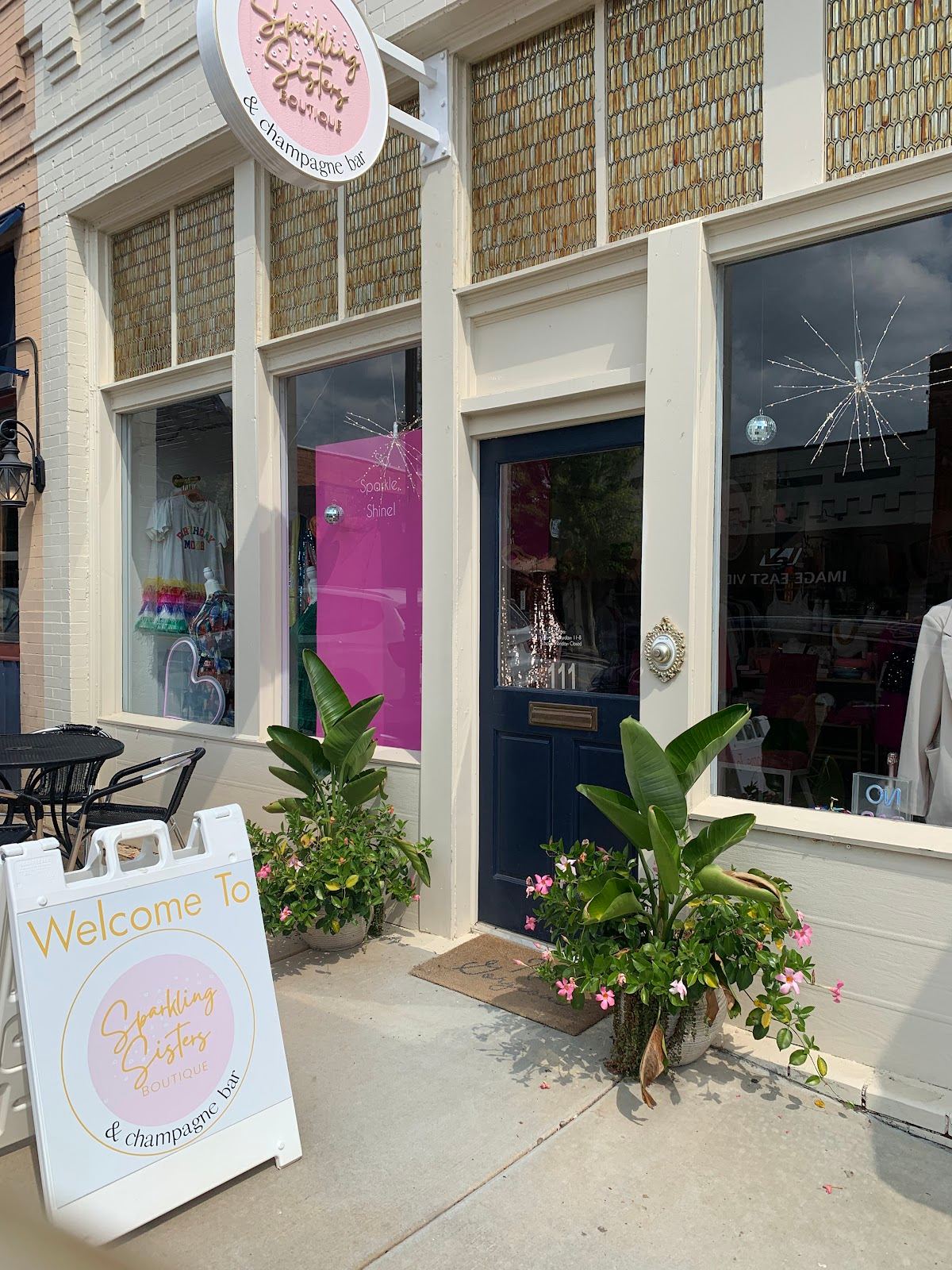 Sparkling Sisters Boutique and Champagne Bar