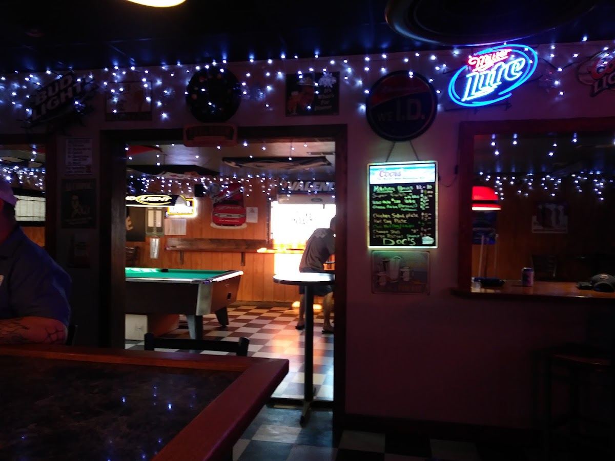 T & M Lounge