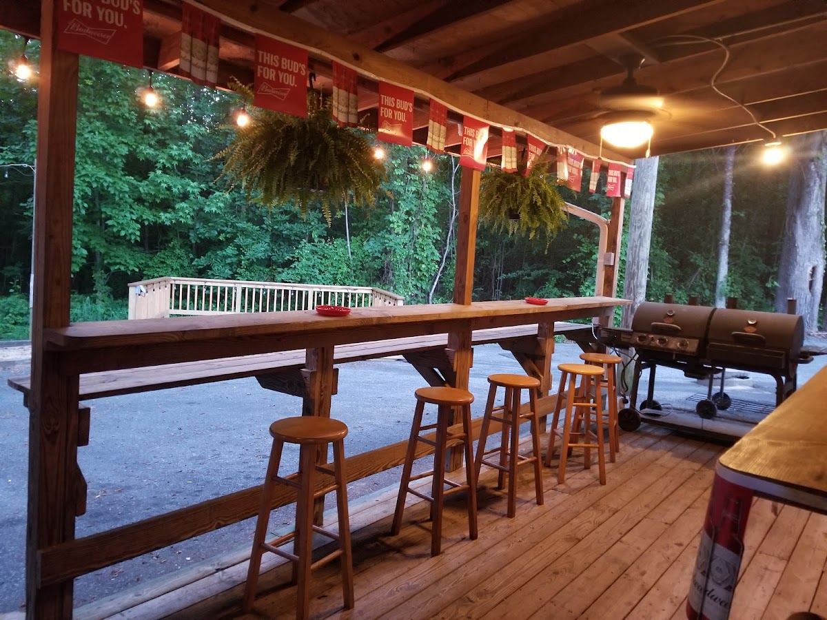 The Fox Den Pub & Grill