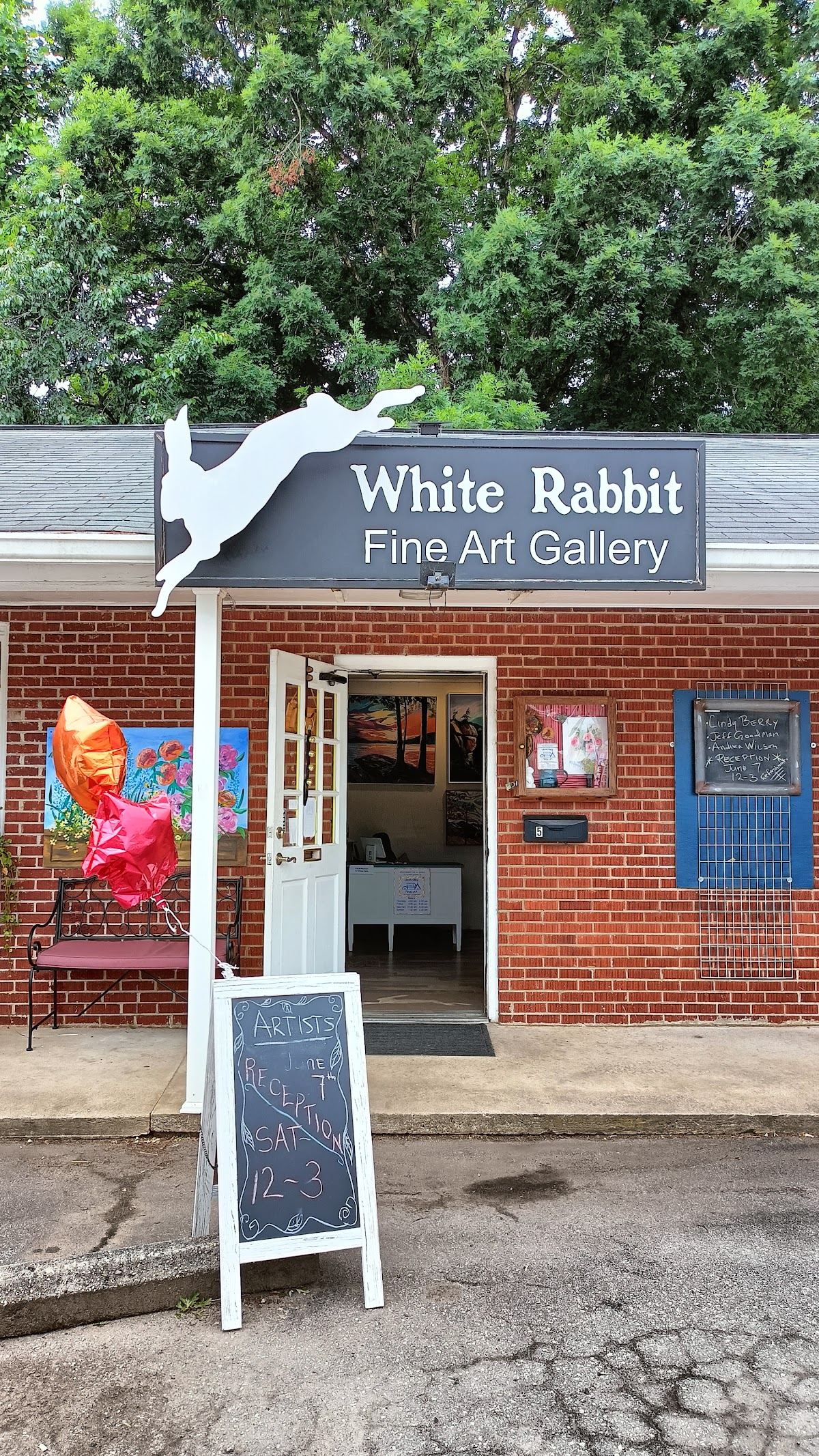White Rabbit Fine Arts Gallery