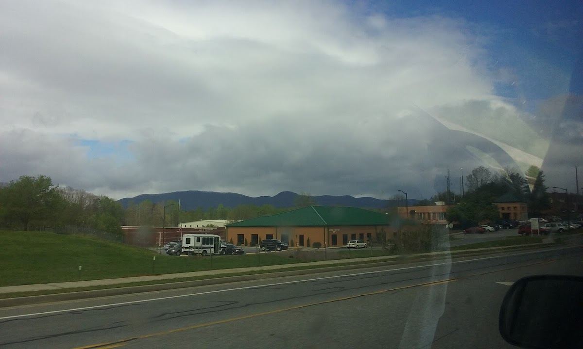 BlueRidge Cheerleading Training Center
