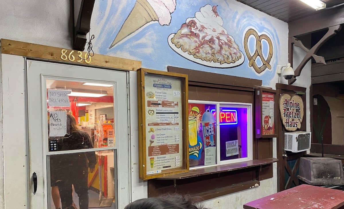 Grannys Famous Funnel Cake House