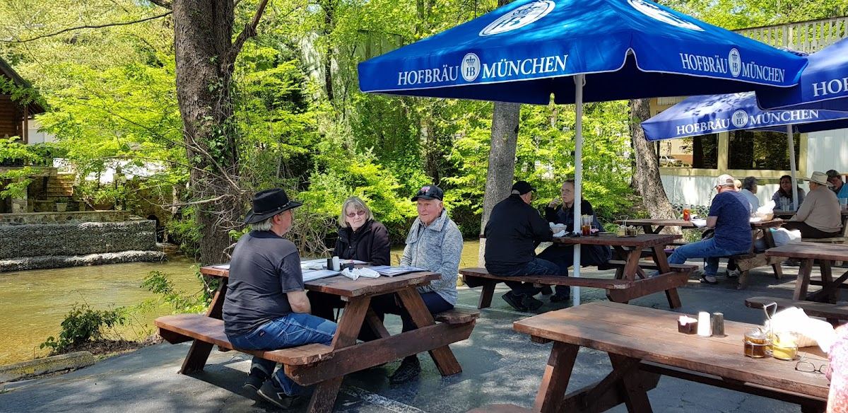 Hofbrauhaus Restaurant