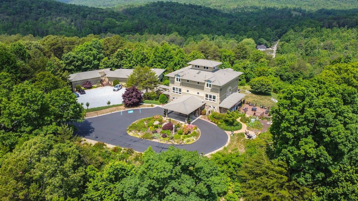 Lucille's Mountain Top Inn and Spa