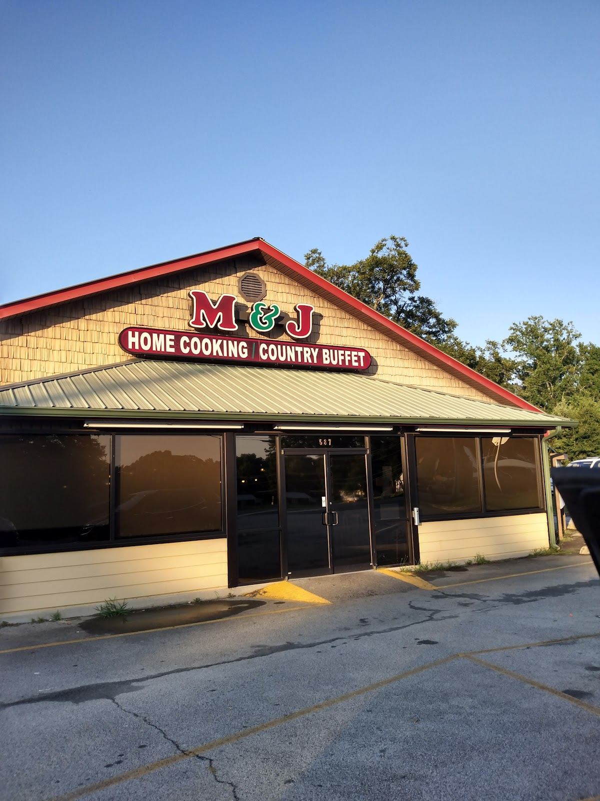M & J Home Cooking Country Buffet