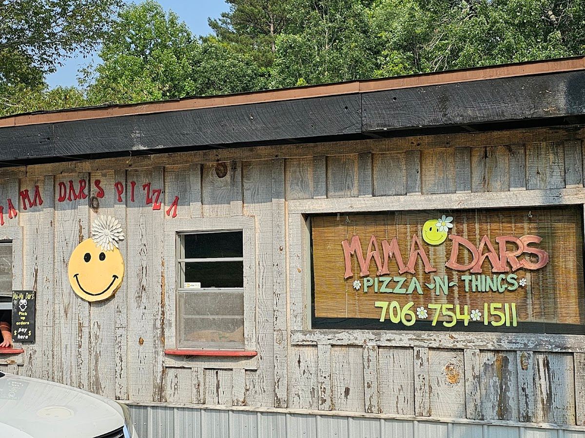 Ma-Ma Dar's Pizza