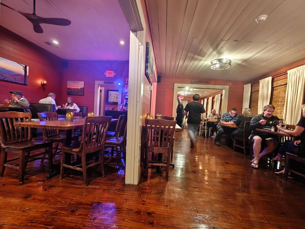 Nacoochee Grill