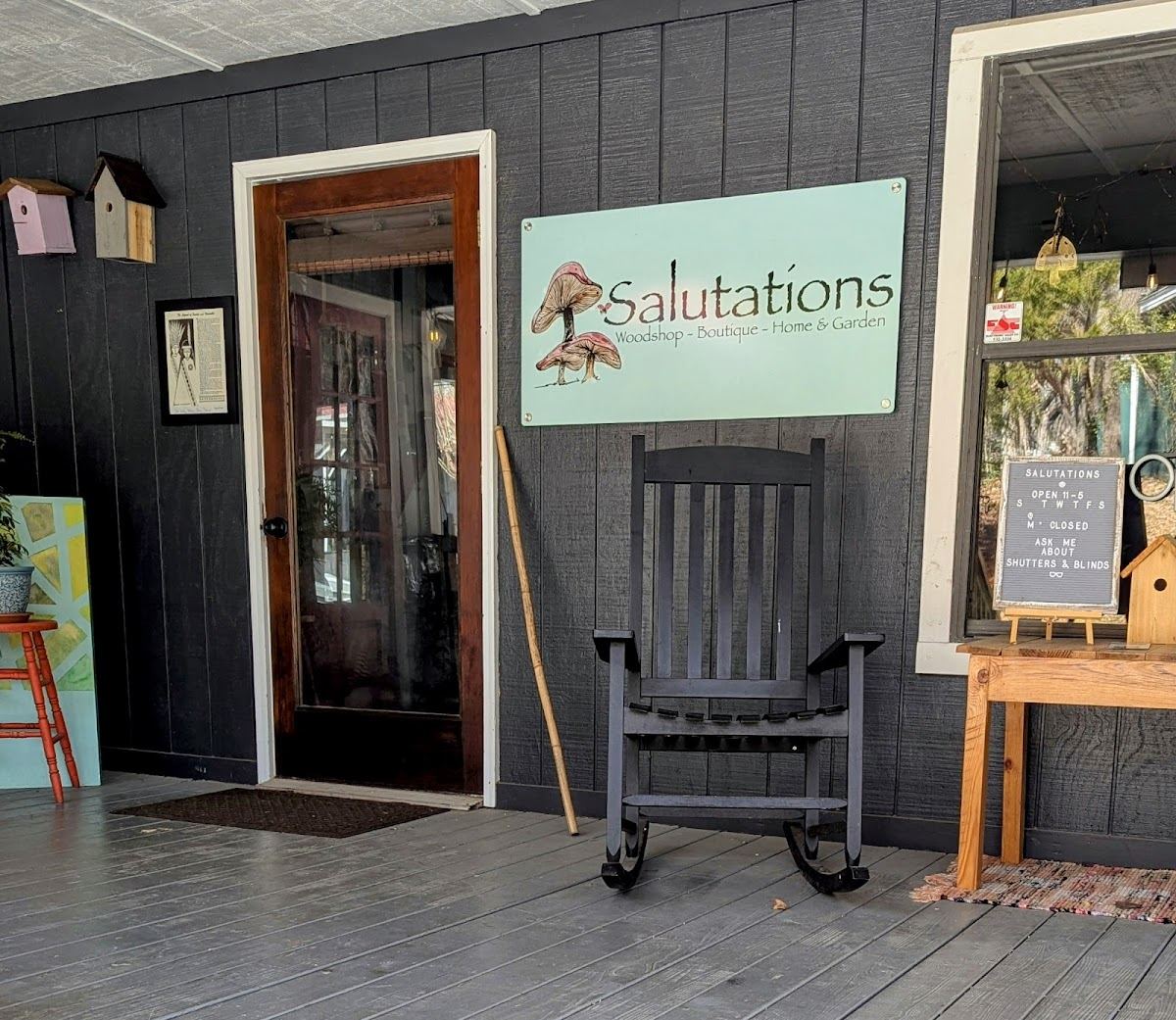 Salutations LLC